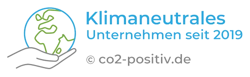 Logo für "Klimaneutrales e-pixler seit 2019" mit Erdsymbol und einer Hand, die den Planeten stützt.